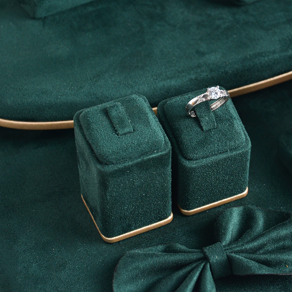 Wholesale Custom Microfiber Jewellery Holder Ring Earring Bracelet Necklace Jewelry Display Stand Showcase