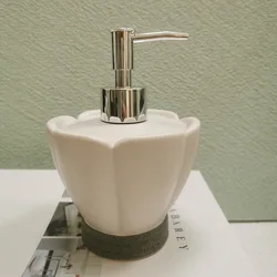 White Lotus Design Luxury Ceramic Bathroom Accessories Lotion Pump Bottle Toothbrush Holder Tumbler Cup Soap Dispenser