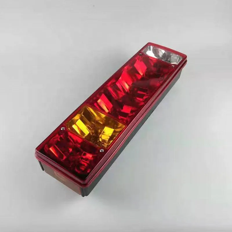 SINOTRUK HOWO T5G TX SITRAK C7H Shacman China Heavy Duty Truck Body Spare Parts Rear Tail Light Tail Lamp WG9125810002