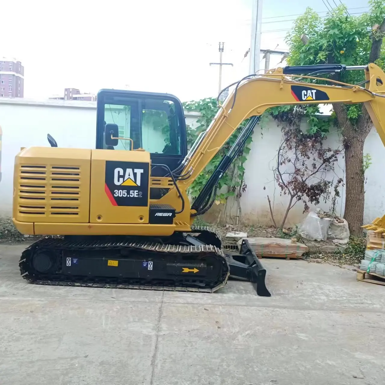 used mini digger crawler CAT 305.5E  excavator heavy machine for sale Mini excavator sale in shanghai