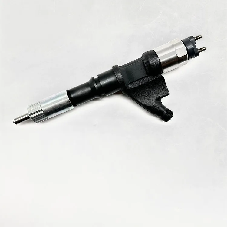 Huida Denso Common Rail Fuel Injector 095000-8011 Compatible With HOWO A7