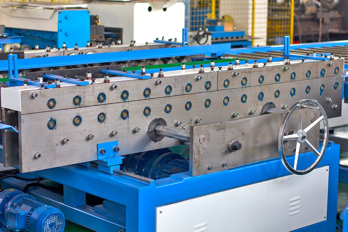 1.2*1500 mm U Shape Auto Duct Line 5 air Duct Making Machines
