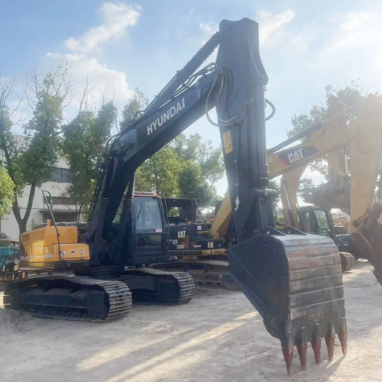 second hand 22ton excavator hyundai 220LC-9 R225 excavator in good use at lowest price used hyundai 220LC-9 excavator