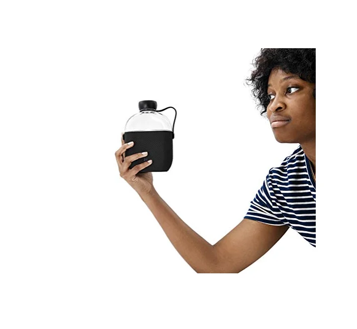 Bar Decor Most Popular Products Hip Flask Shaped Water Bottle, New Ideas 2020 Gift Hip Flask With Silicone Sleeve