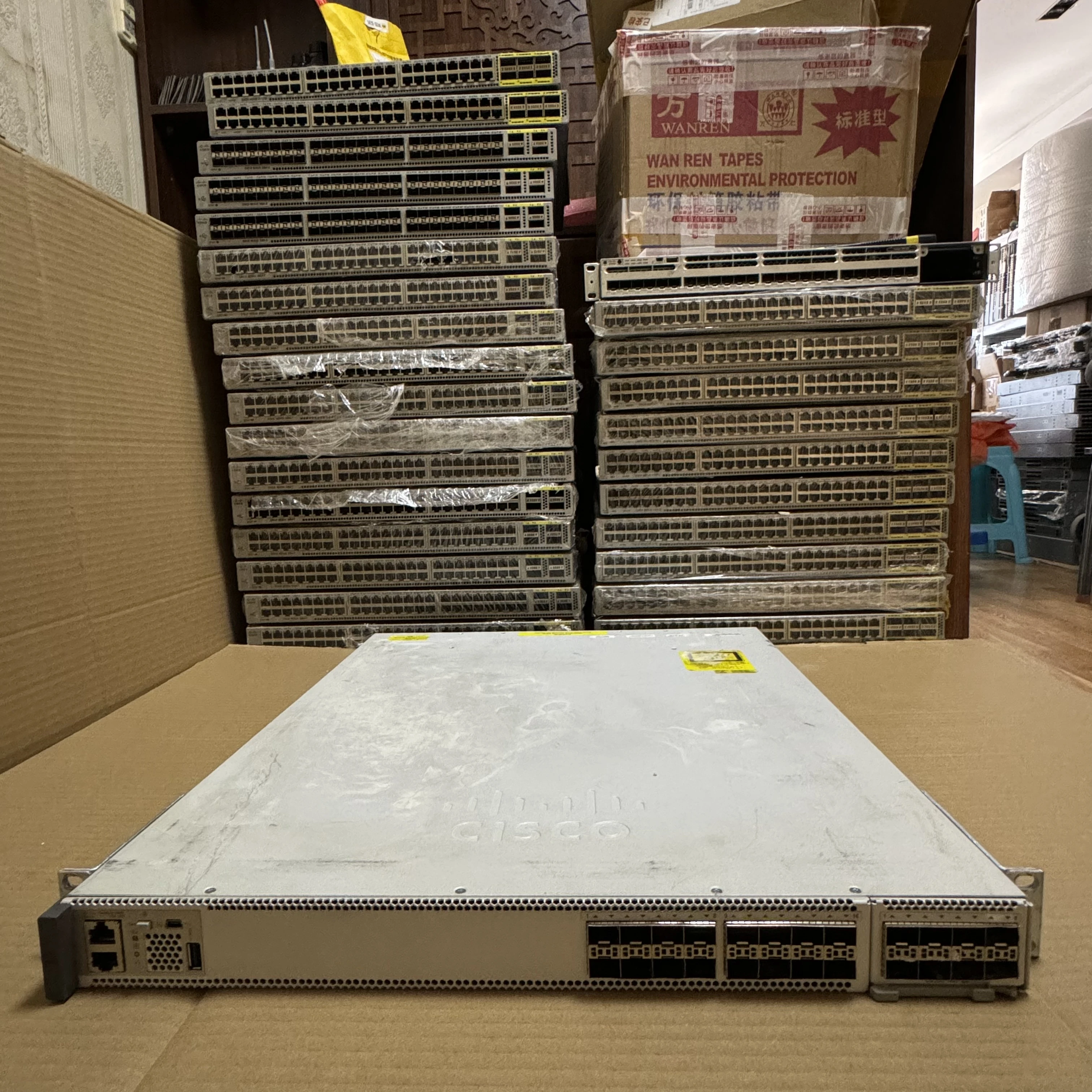 Used 9500 16-port 10G, 8-port 10G Switch C9500-24X-A