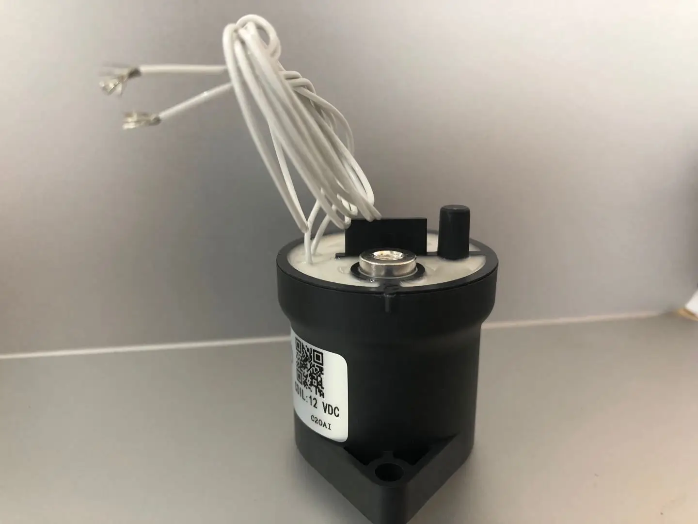 Ruilei REV30-12A 30A 12v HIGH voltage DC contactor relay is supplied