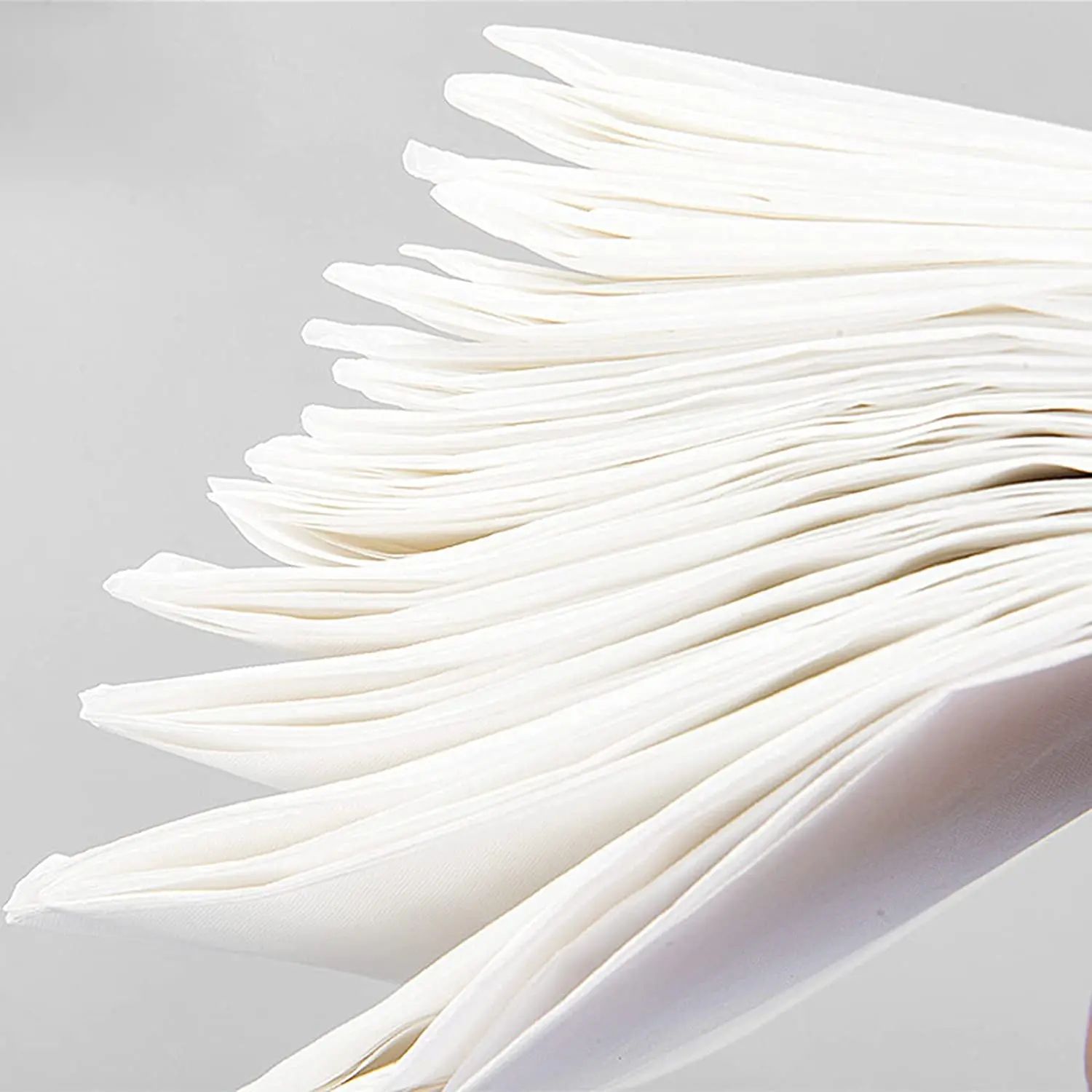 Disposable Biodegradable Non-woven Massage Table Sheets- Disposable bed sheets for Spa, Tattoo & Hotels - Waterproof Cover