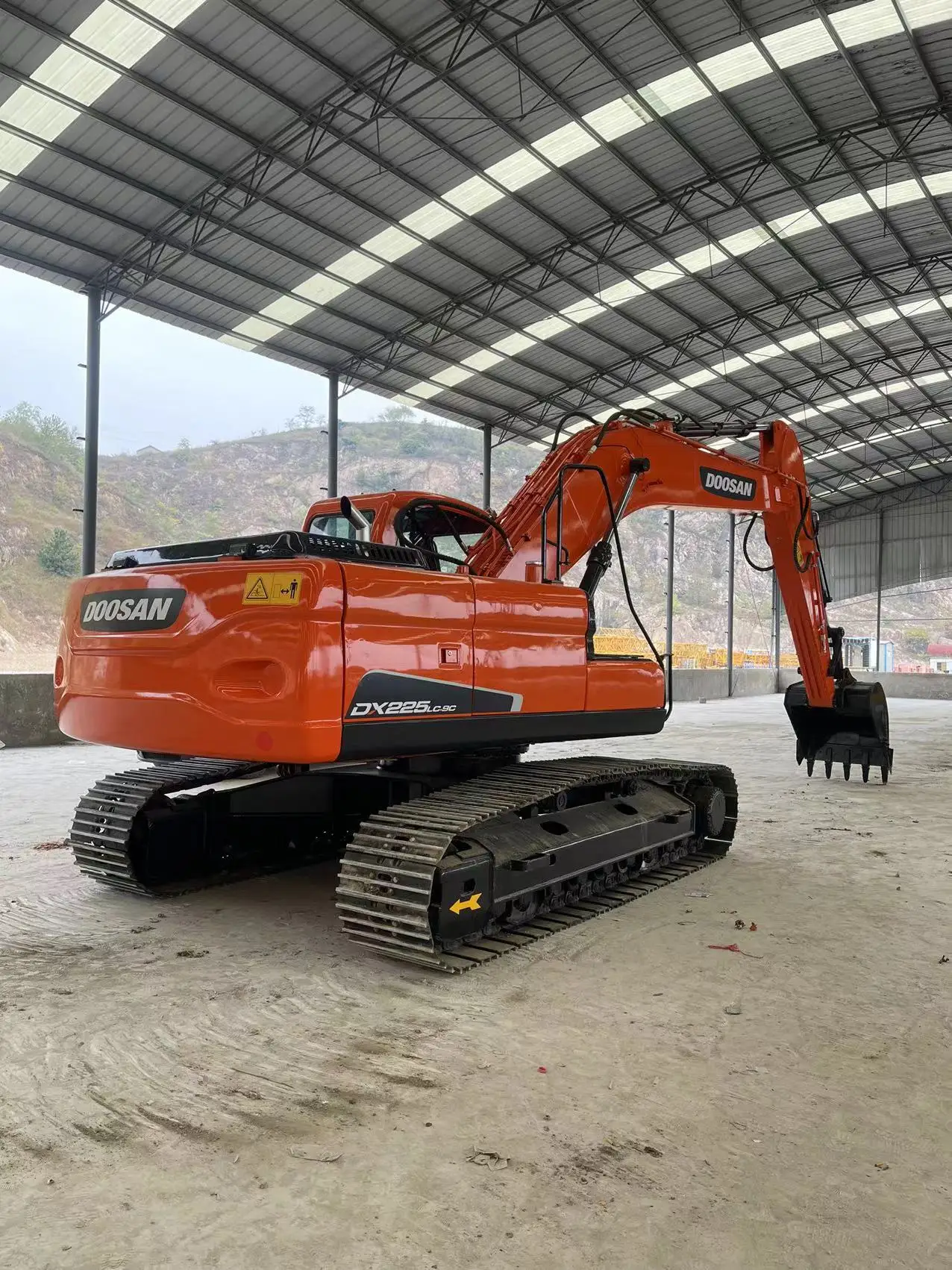 Высококачественный гидравлический гусеничный экскаватор DOOSAN DX225LC-9 высокого качества 22 тонны