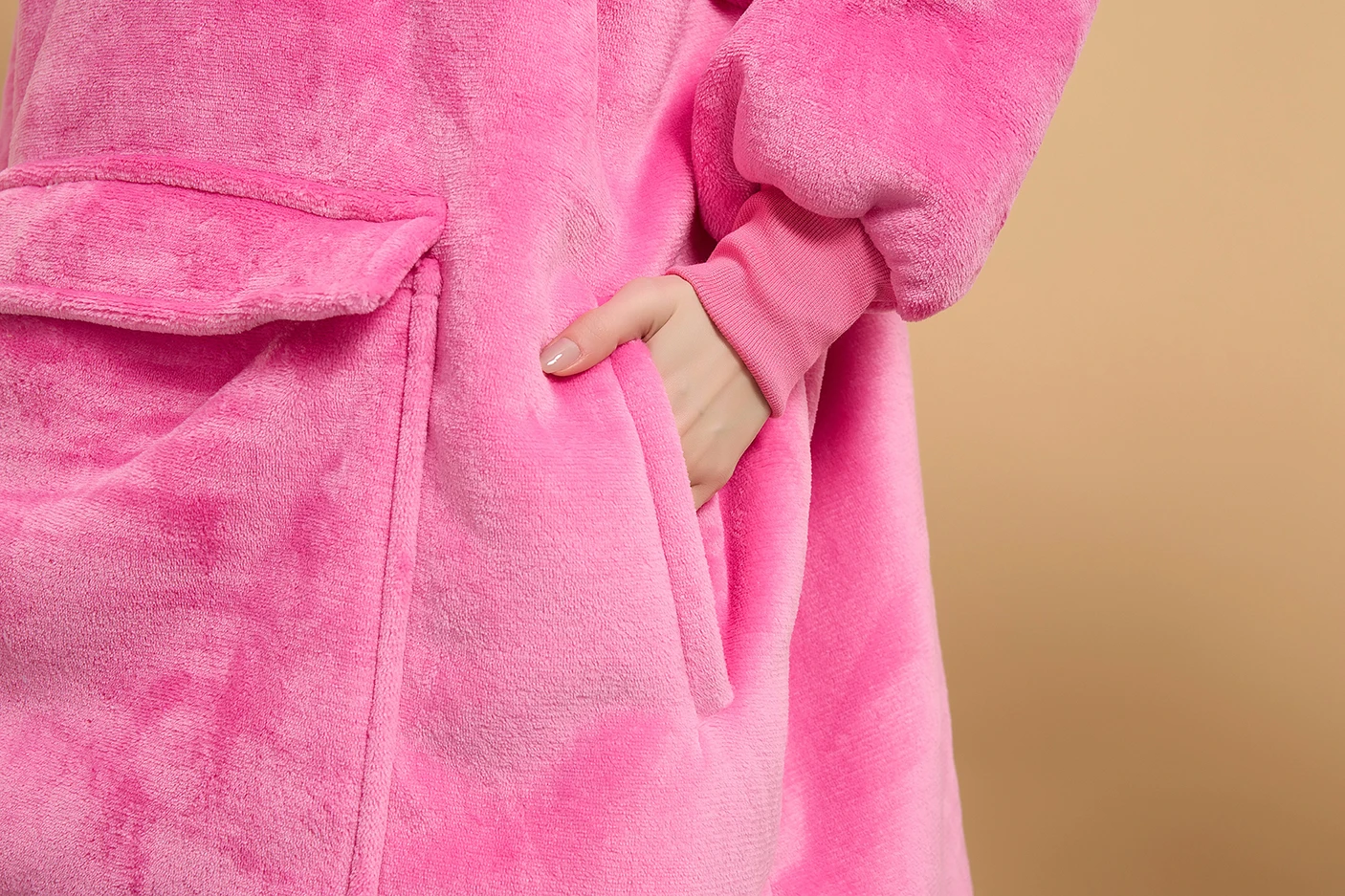 Factory winter tv hooded blanket hoodie sherpa fleece fluffy hoodie blanket oversized giant sweatshirt blanket for adult