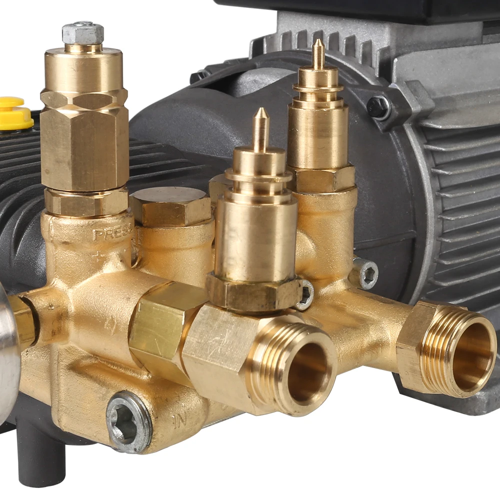 Farm cooling high pressure misting system pump