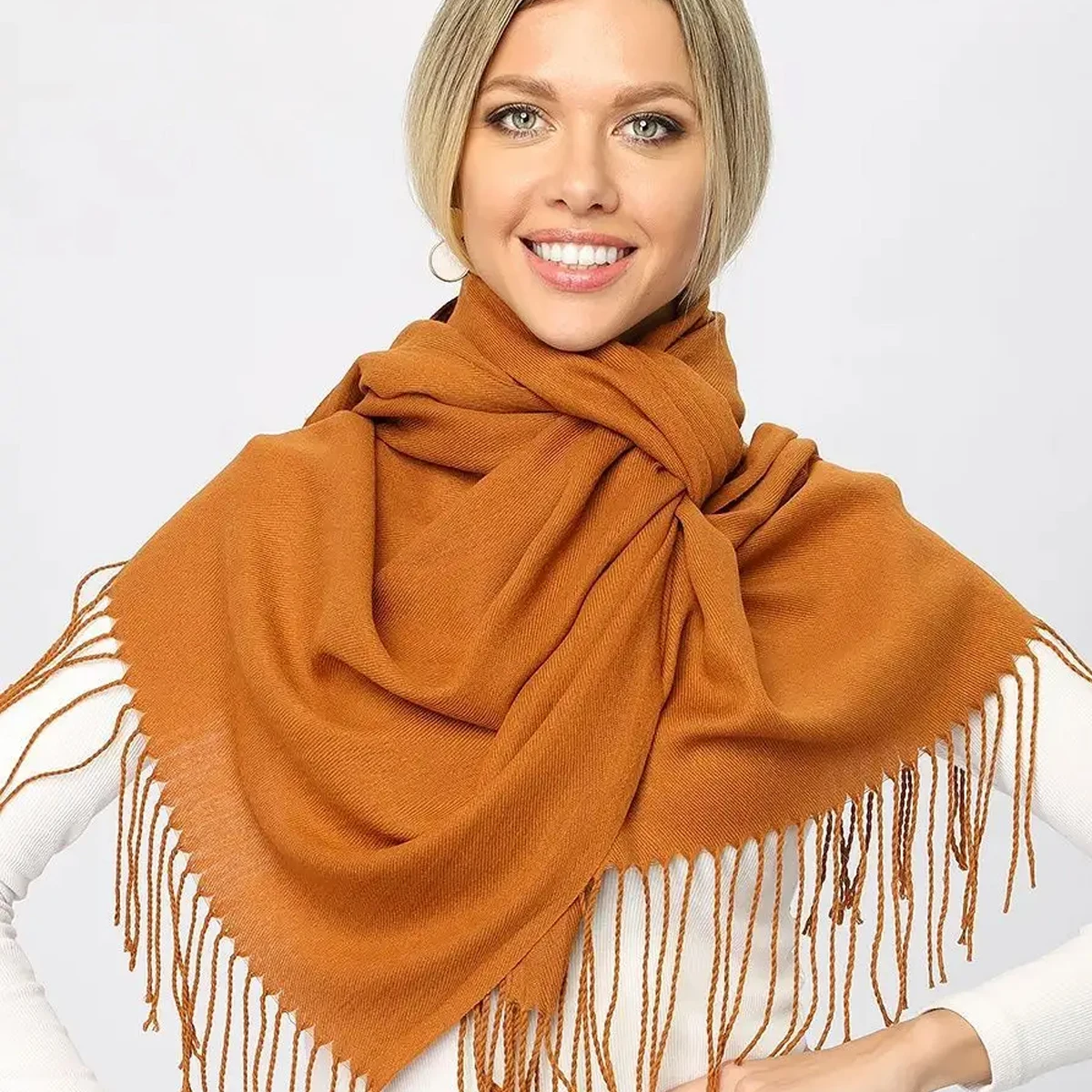 Wholesale Custom Logo Ladies Winter Cashmere Hijab Scarves With Tassels Solid Color Pashmina Shawl Wraps Scarf