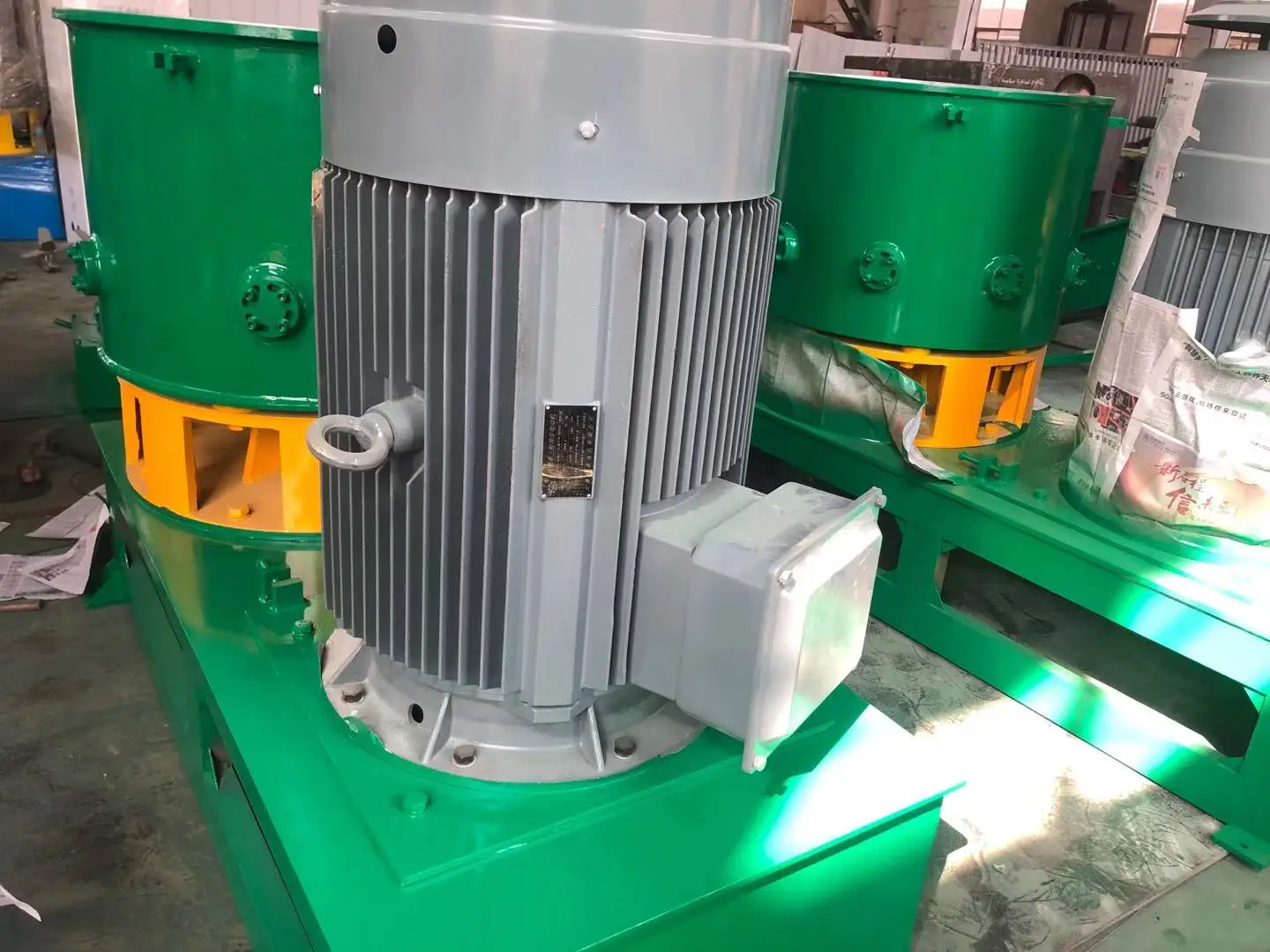 Plastic film woven bag agglomerator with agglomeration/drying/re-crystallization/compounding