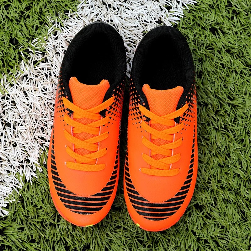 Inside PTR Bottom Elastic Anti-slip Soccer Shoes Chinese Factory Surface Microfiber Silk Cotton Lacing Breathable Mesh Men 0.5kg