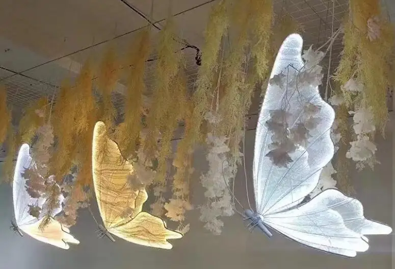 2024 High Quality Glow LED Light Romantic Chandelier Butterfly Decorative Butterflies Lights Wedding Party Decoration Lighting