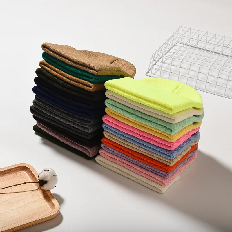 High Quality Unisex Winter Knitted Hat Custom Logo Embroidery Autumn Beanie Hats Men Women Free Size Mix Character printing