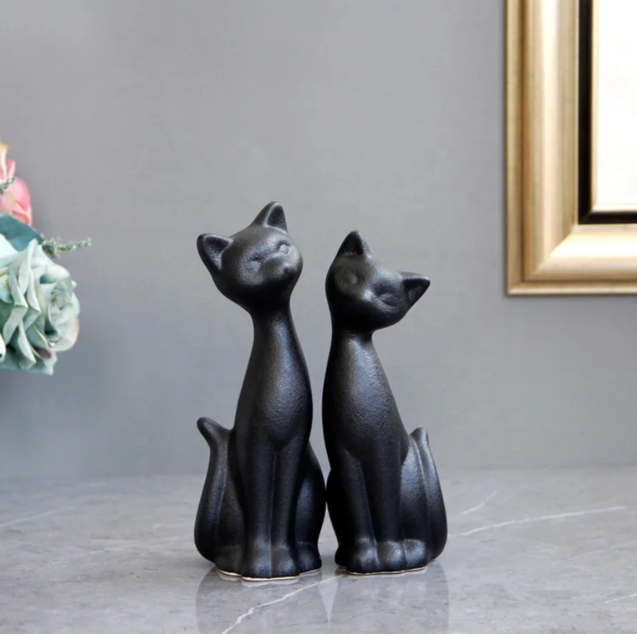 Black  matte pair cat ornaments Korean and Japanese home decor ornaments