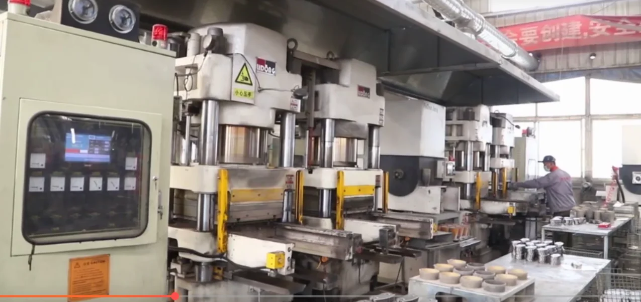 Тормозная колодка SDCX CX406 передняя для Baojun KiWi EV