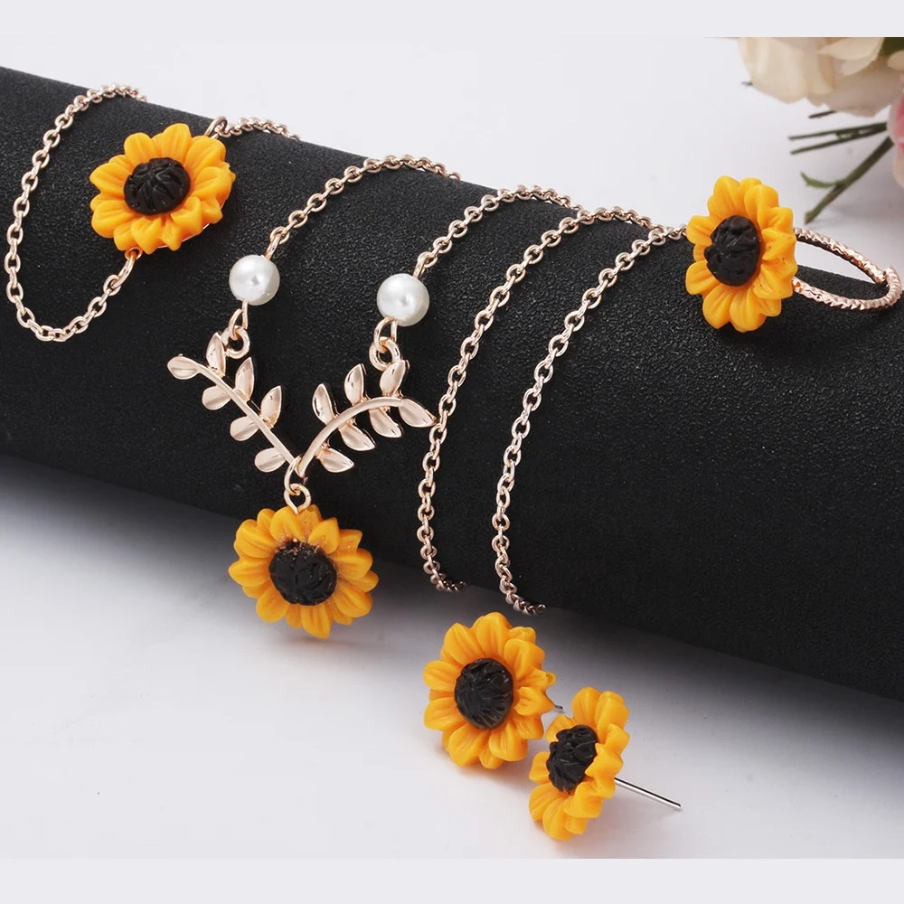 Hot Sale Women 4 pcs Jewelry Set Pearl Sun Flower Rings Earrings and Necklace Set