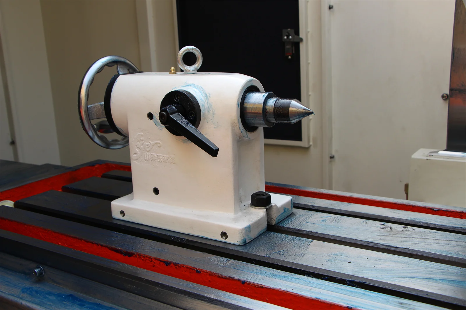 Fully protected horizontal CNC milling machine XK6140 supported by custom  factory production