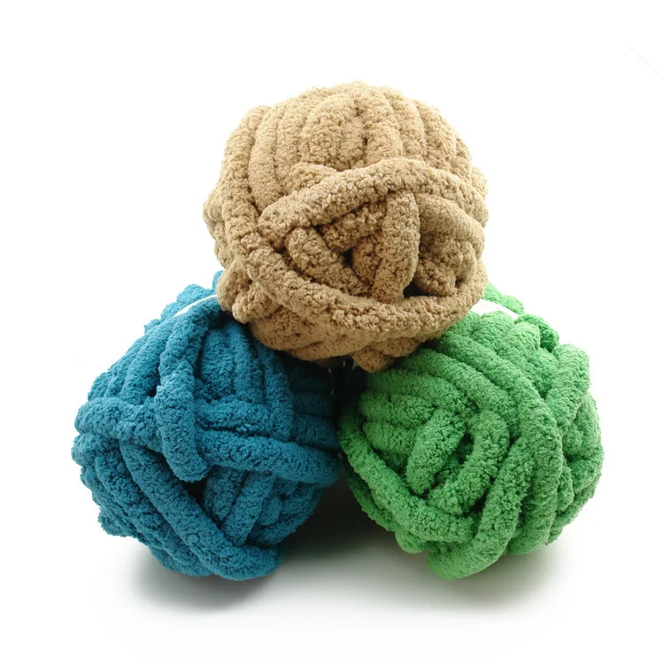 Factory Fluffy Thick Jumbo Polyester Velvet Hand Knitted  Knitting Ball Yarn Big Chunky Chenille Yarn for blanket