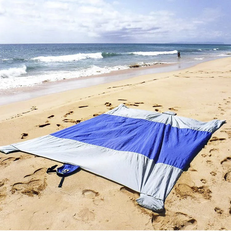 Wholesale Padded Picnic Rug Waterproof Sand Round Nylon Beach blanket