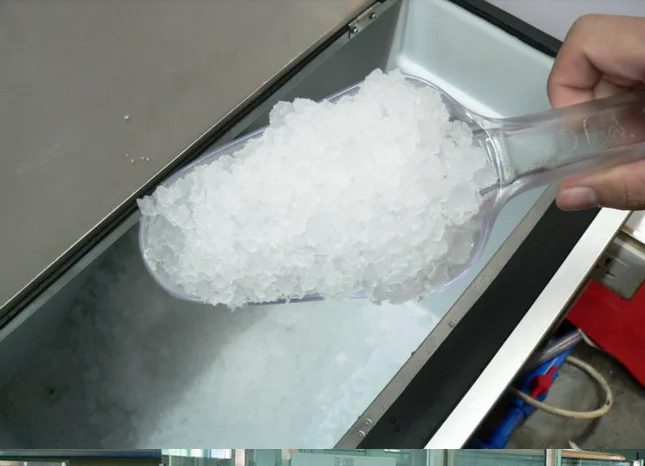 Durable using  cube snowflake ice machines with cold water