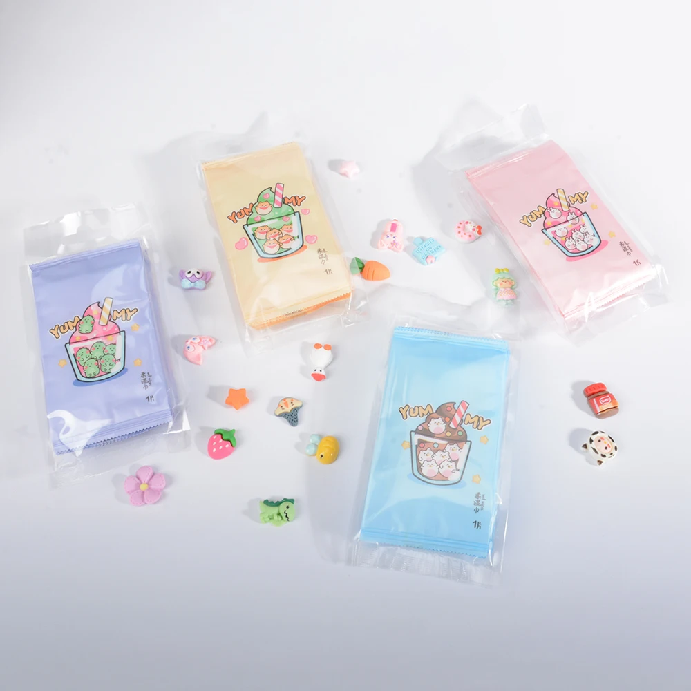 Free Sample 10PCS Packaging Design Wet Wipes Easy Carry Single Wet Wipes Manufacturer Non-woven Wet Wipe for Hand