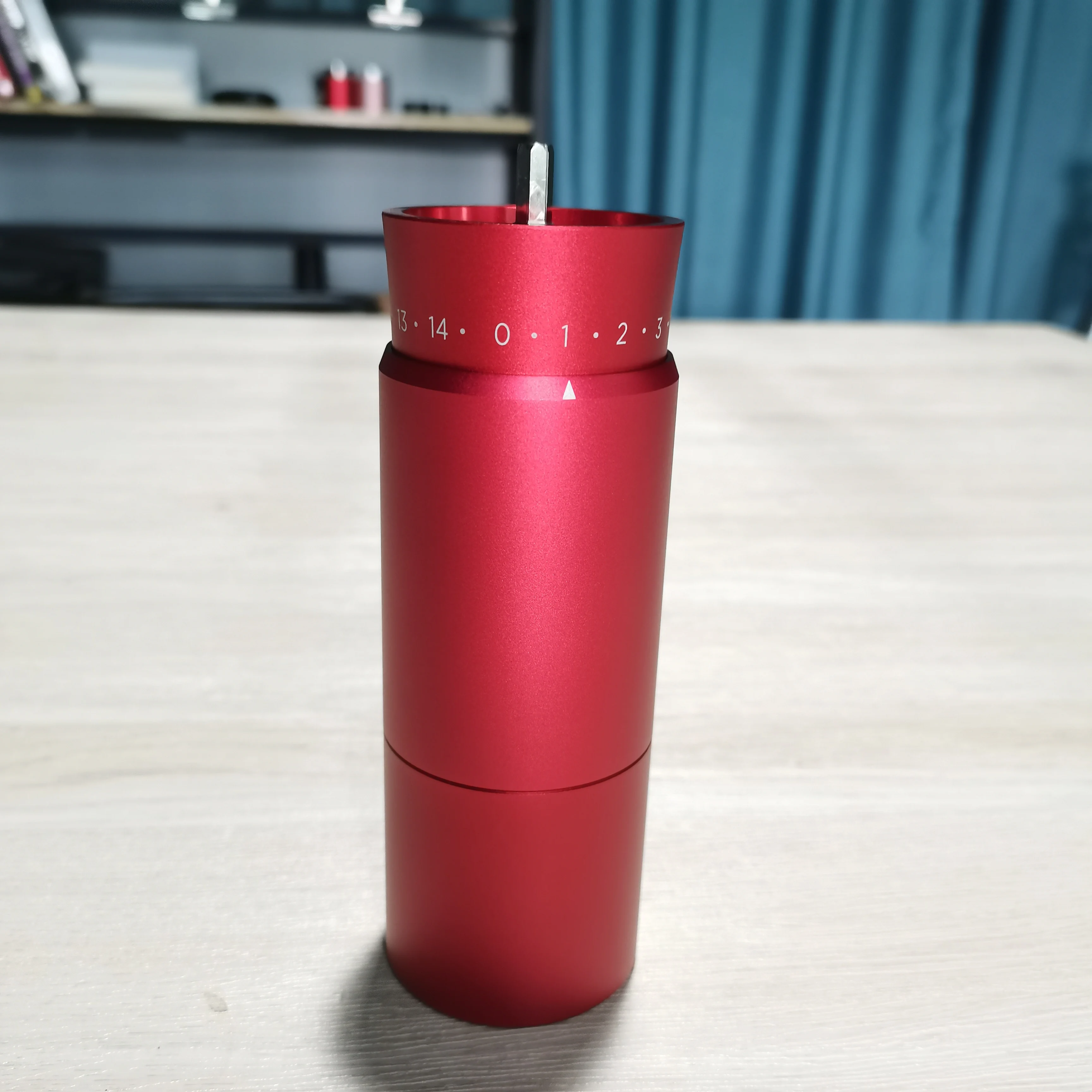 Portable Cafe Coffee Beans Grinder Stainless Steel  external thickness control Hand Manual Coffee Grinder