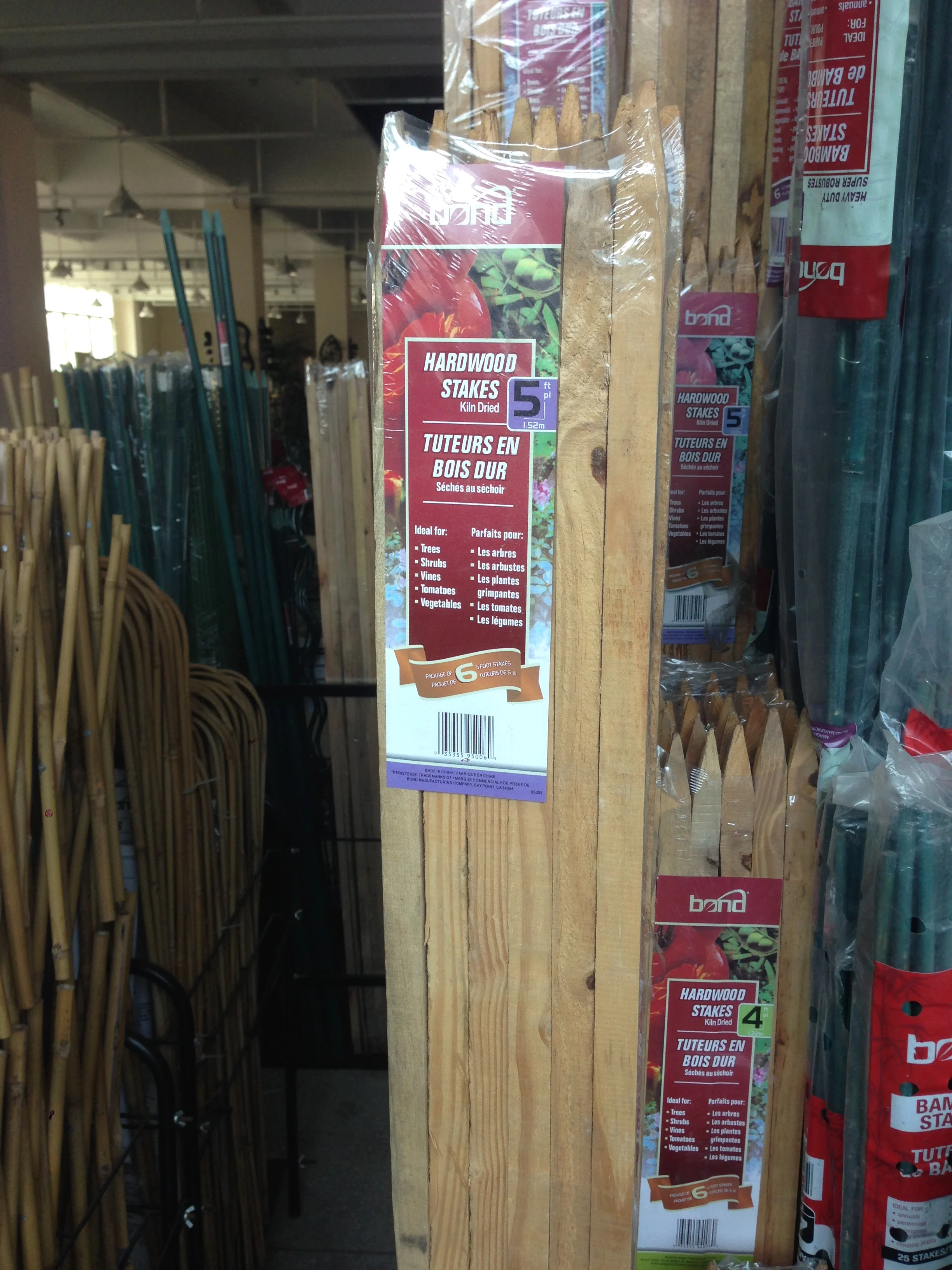 Hysen Wood Garden Stakes Fot Vegetables 19 Mm*19 Mm Wooden Poles Plastic Garden Fence Fencing, Trellis & Gates Not Coated