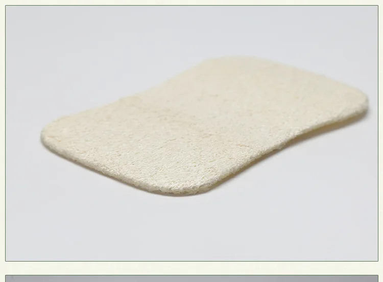 Wholesale Natural Luffa Pads Thin Reusable Body Cleansing Loofah Pads