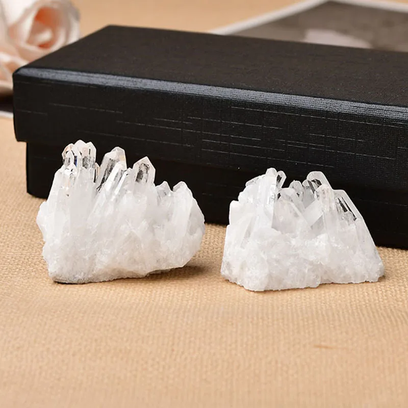 Natural Mineral Cluster Rock Quartz Clear Quartz Crystal Cluster Healing Stone Crystal Point For Home Decoration