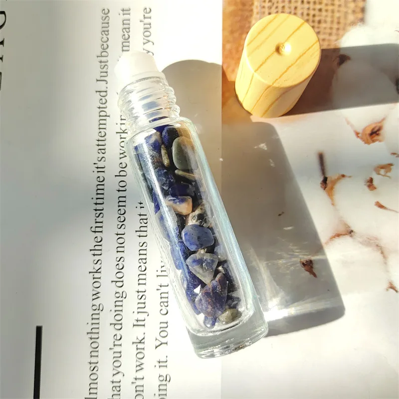 Wholesale price crystal gemstone roller crystal chips inside Essential Oil bottle with wood lid