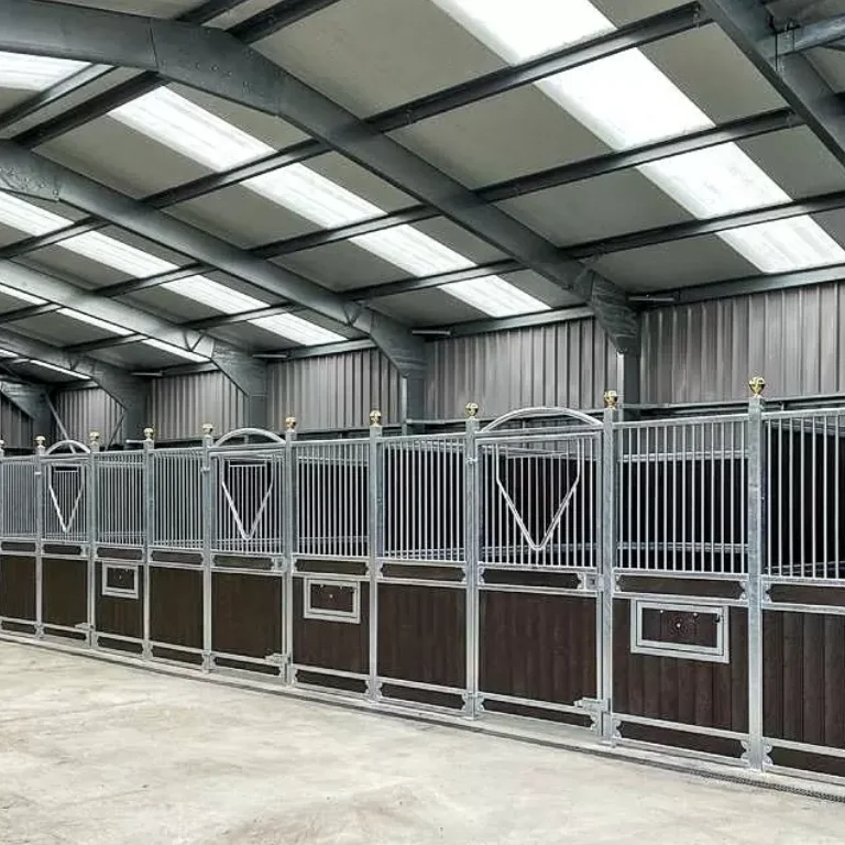 Luxury Portable Horse Stable Flooring and Rugs for Outdoor Stables for Farms