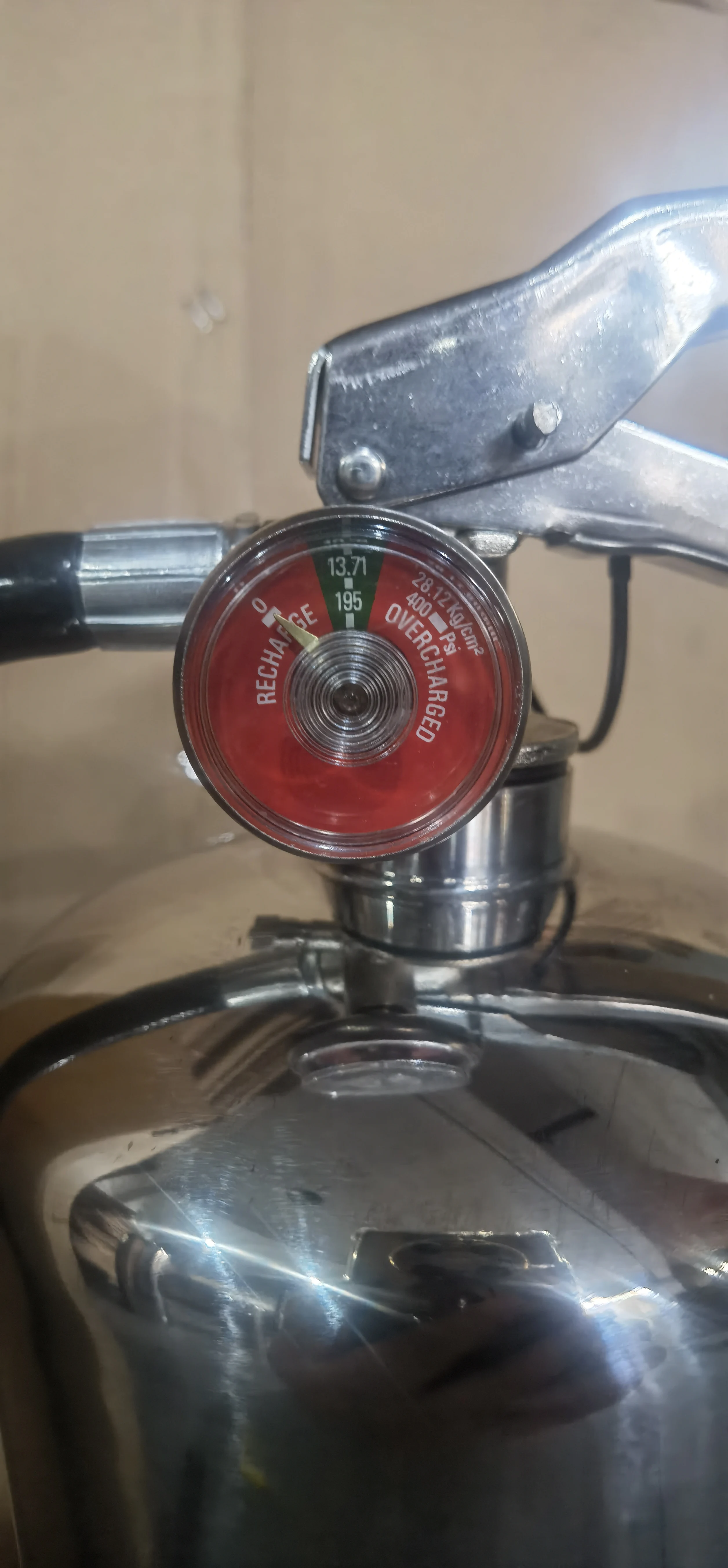 Stainless steel SUS 304 Fire Extinguisher 4kg 6kg 12kg ,Powder ,Water ,Foam extinguishers