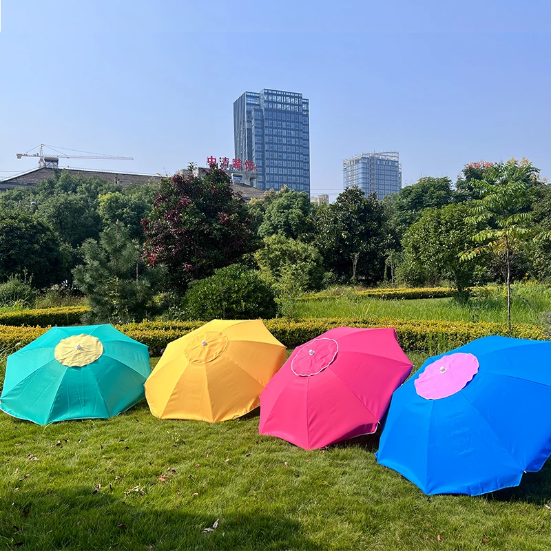 2M Wholesale Customized Stripe Pattern Waterproof Outdoor Beach Parasols Umbrella for Travel Outdoor