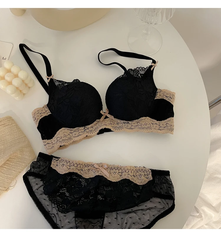 French Gathered Underwear Without Underwire Latex Adjustable Lace Bra Set