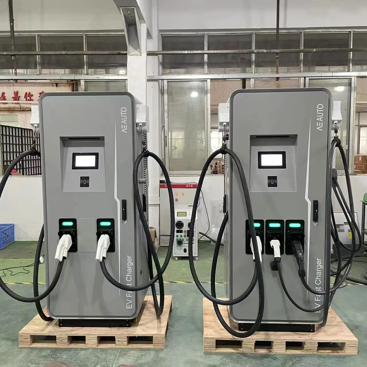 Напольное быстрое зарядное устройство для электромобилей ccs2 dc, зарядное устройство для электромобилей ccs1 30 кВт, общественное зарядное устройство 60 кВт dc gbt ev, умное электрическое зарядное устройство