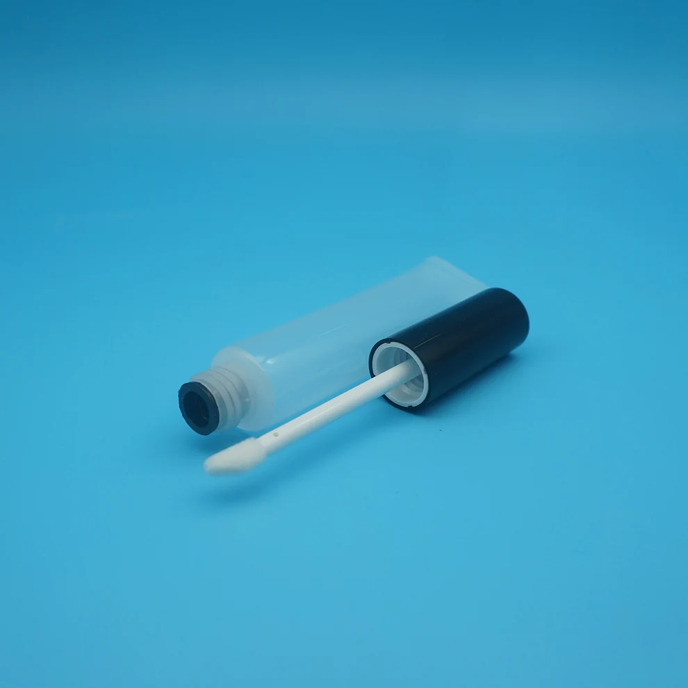 Cosmetic Packaging Dual Plastic Custom Lip Gloss Tube Manufacturers Lip Balm Bottle Container Packaging