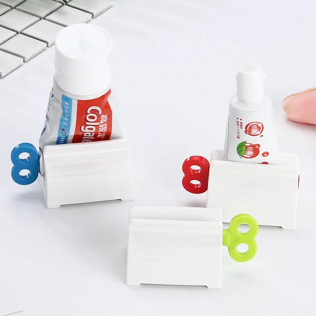 Dropshipping Travel Plastic Rolling Tube  Bathroom Set Accessories Dispenser Toothpaste Squeezer