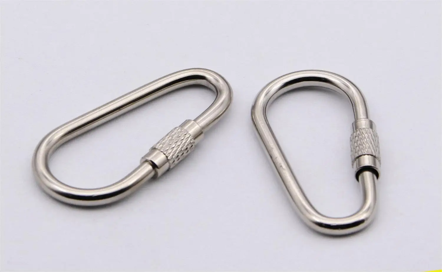 3mm Wire Diameter 40 * 20mm Exquisite Simple Metal Screw Buckle Egg Shaped Keyring Mountain Climbing Buckle Metal Screw Buckle