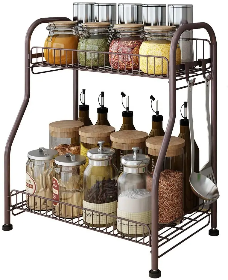 A space-saving shelf for kitchen accessories storage tools