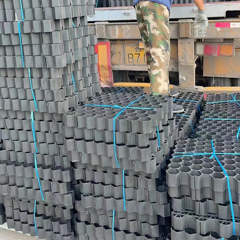 Black permeable plastic grass pavers / Grass Protection Grid for parking lots
