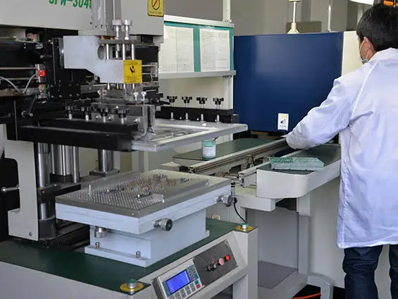 12V 140A dual battery voltage sensitive split charge relay 13.7V 12.8V DC Campervan Motor homes Caravans 4x4s and Boats