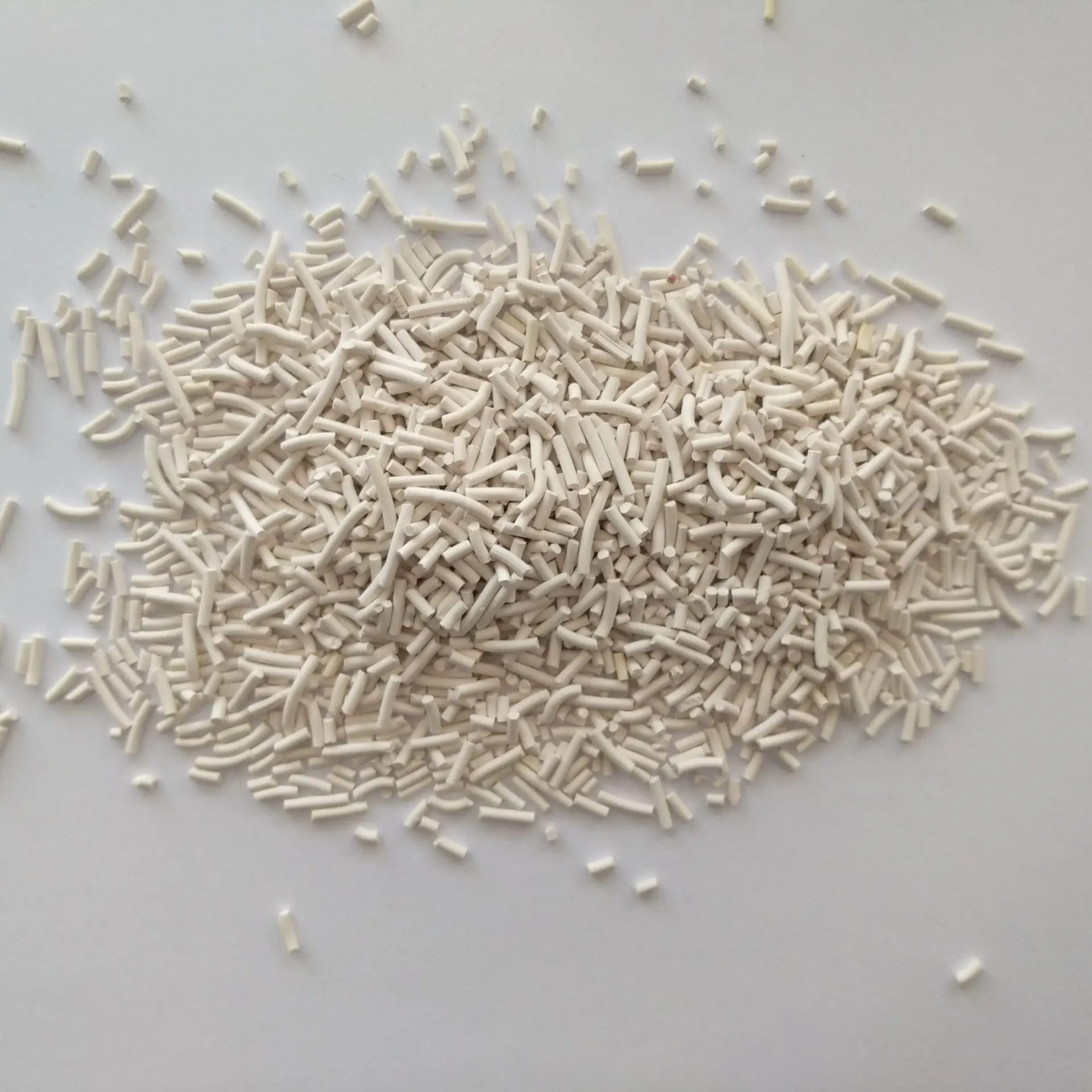 NHDW-1 Non-hydrodewaxing catalyst