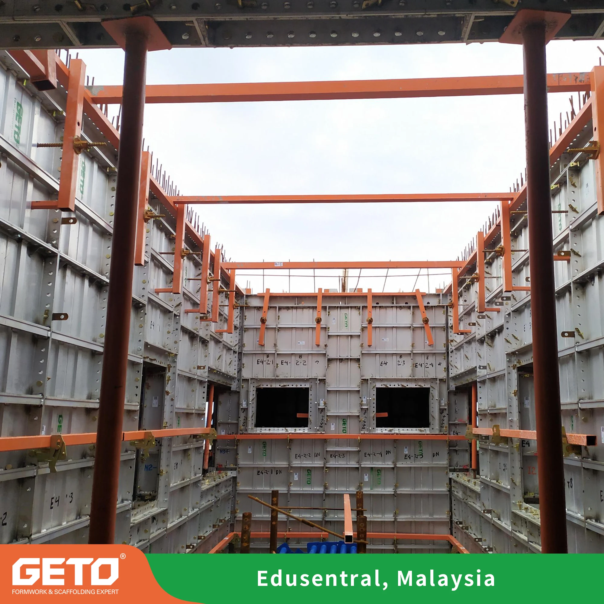 Lower Cost Mould Interlocking Molds Concrete Hollow Blocks High Efficiency Plastic 63# Formwork Building Construction 100-2600mm