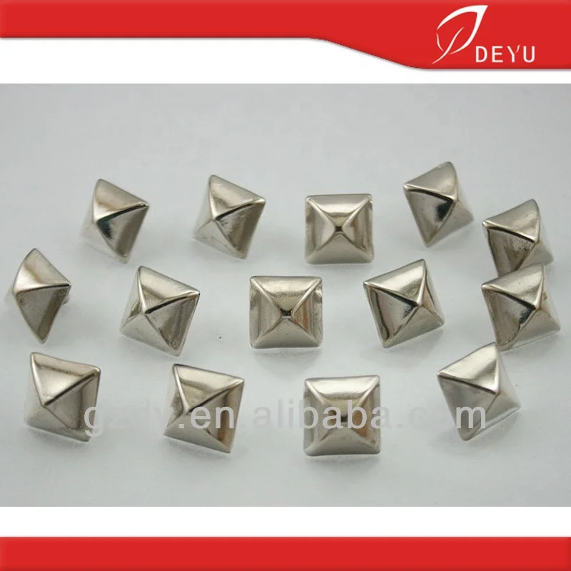 High Quality Pyramid Shape Metal Spike Stud For Handbags Accessories Pyramid Rivets Studs For Bag