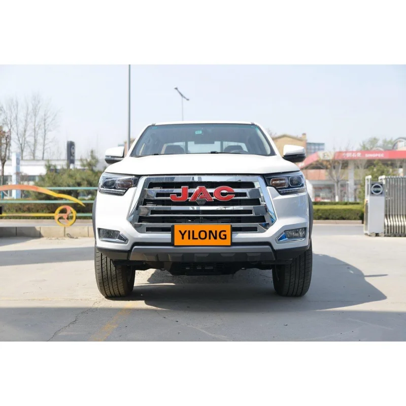 Hot Sale Cheap black color JAC T8 4x4 Diesel Double Cabin Pickup