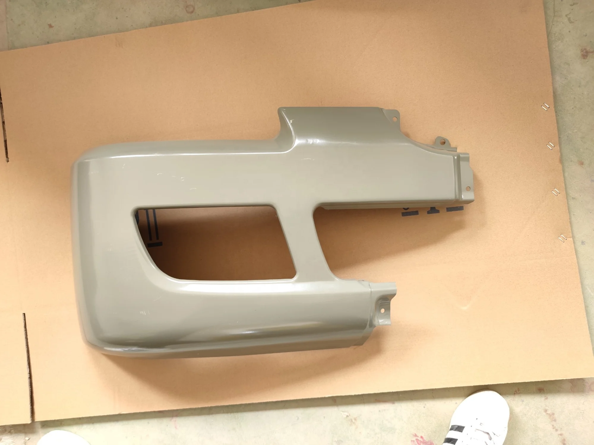 truck body spare parts BUMPER CORNER for Hyundai Trago HD 260  OE 86510-7C000 / 86520-7C000