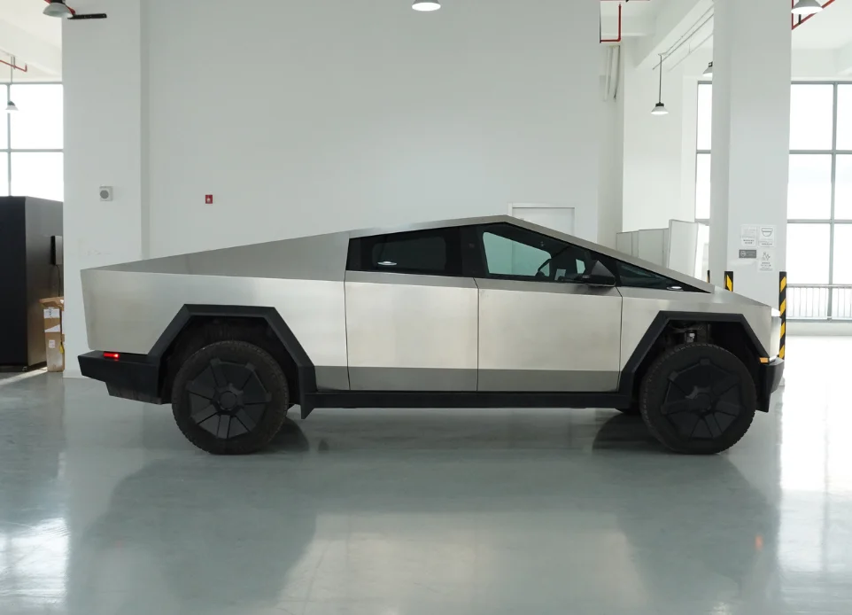 Advance 2024 2025 Adult High Quality Teslas Cybrtrk 4WD Electric Pickup Truck New Energy Electric Vehicle