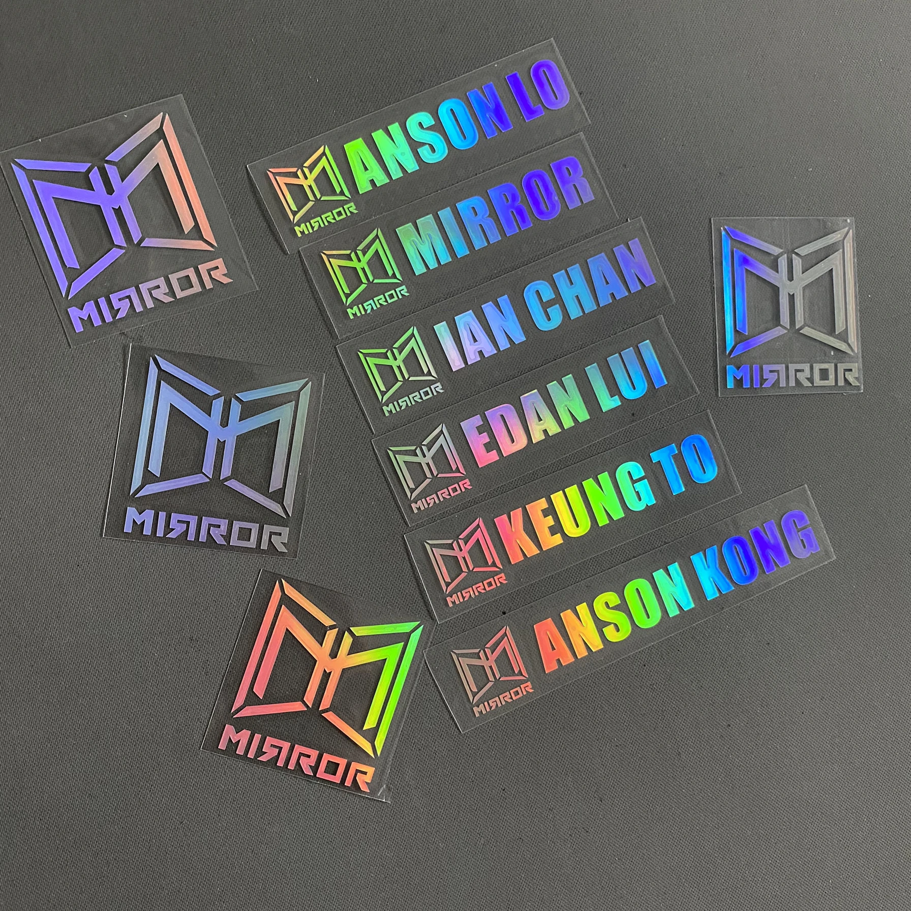 Personalized custom holographic transfer 3D sticker self-adhesive transparent label waterproof glitter logo colorful shiny decal